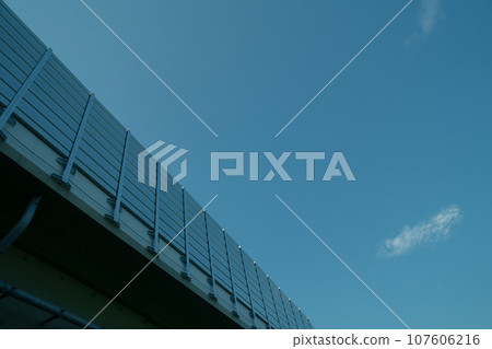 高速公路上的隔音 高速公路上的隔音 107606216