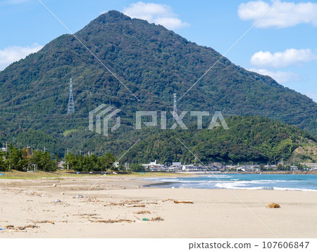 View of Mt. Aoba (Wakasa Fuji) from Hamanasu Park Beach (east side of Mimatsu Beach). View of Mt. Aoba (Wakasa Fuji) from Hamanasu Park Beach (east side of Mimatsu Beach). 107606847