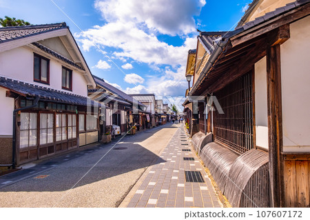 丹波筱山河原町嬬入商行集團 丹波筱山河原町嬬入商行集團 107607172