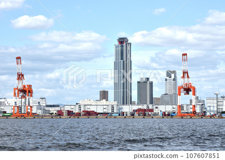 崎島政府大樓和龍門起重機 107607851