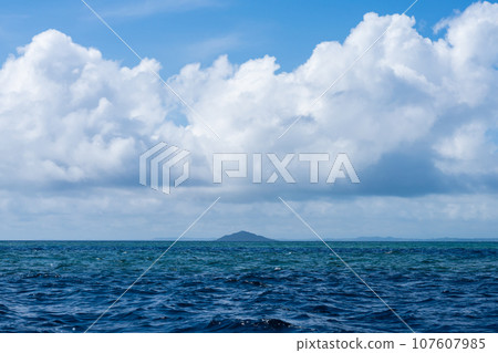 Okinawa Photo Ogami Island and summer clouds Okinawa Photo Ogami Island and summer clouds 107607985