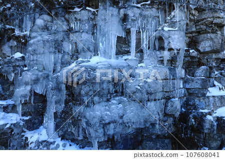 Frigid world Frigid world 107608041