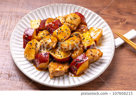 奶油醬油炒雞肉和地瓜 奶油醬油炒雞肉和地瓜 107608215