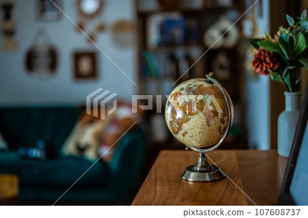 有地球儀的房間 有地球儀的房間 107608737