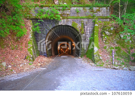 Izu Peninsula, Nakaizu, View of the entrance on the Izu City side of the former Amagi Tunnel (Mt. Amagi Tunnel), Kawazu Town, Shizuoka Prefecture/Izu Town (1) Izu Peninsula, Nakaizu, View of the entrance on the Izu City side of the former Amagi Tunnel (Mt. Amagi Tunnel), Kawazu Town, Shizuoka Prefecture/Izu Town (1) 107610059