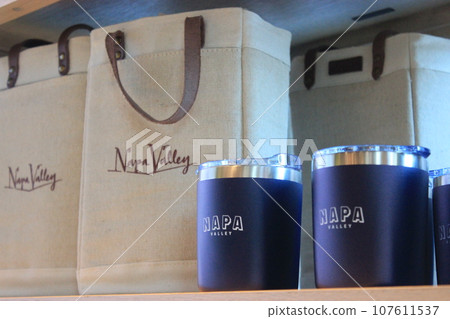 Napa Valley California Premium Wine American Wine Mecca Red Wine Cabernet Sauvignon 107611537
