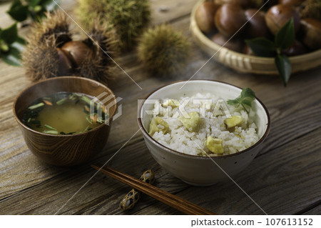 秋天的味道 栗子飯 栗飯（老闆背景） 堅果毛刺板栗 堅果栗 107613152