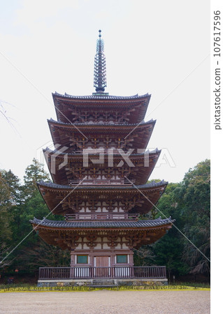 國寶醍醐寺五層塔(京都市伏見區) 國寶醍醐寺五層塔(京都市伏見區) 107617596