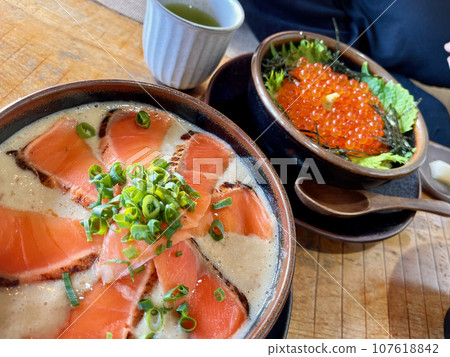 Mugi Toro Doji 的 Tororo Don（鮭魚） 107618842