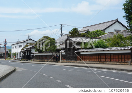 繩手鹽見（島根縣松江市）保留城下町的面貌 107620466