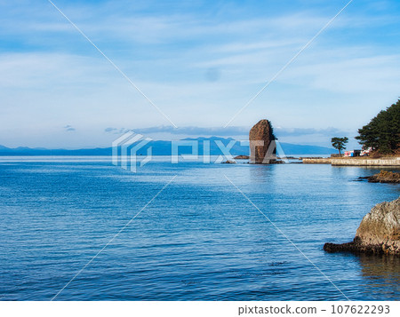 Beautiful blue sky and bare island scenery seen from Asamushi Beach Beautiful blue sky and bare island scenery seen from Asamushi Beach 107622293