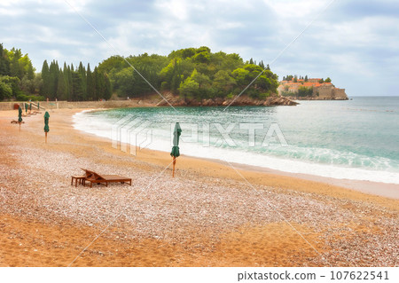 Sveti Stefan island, Montenegro, Adriatic sea beach 107622541