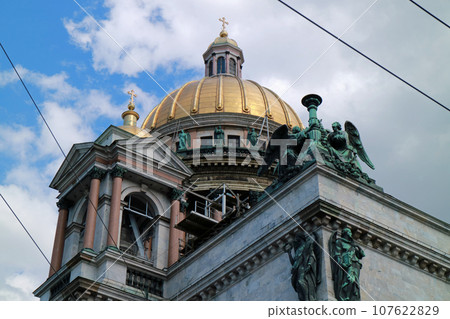 Exterior of St. Isaac's Cathedral in St. Petersburg 107622829