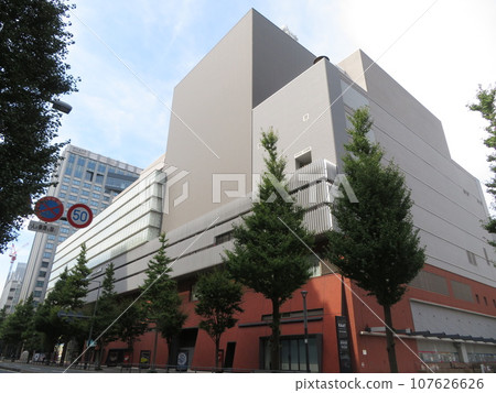 Kanagawa Arts Theater 107626626