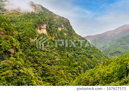 Yanadani Canyon, one of the largest canyons in Shikoku, Ehime Yanadani Canyon, one of the largest canyons in Shikoku, Ehime 107627573