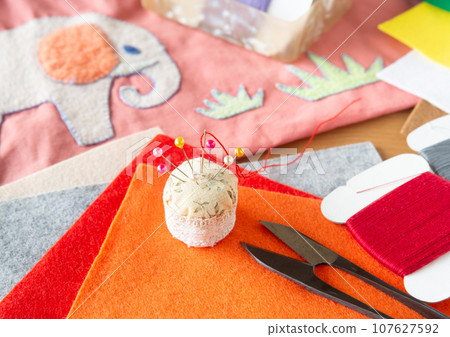 Handmade handbag, school goods, preparation for kindergarten Handmade handbag, school goods, preparation for kindergarten 107627592