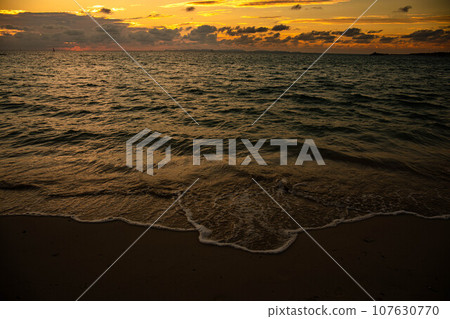 beautiful beach sunset beautiful beach sunset 107630770