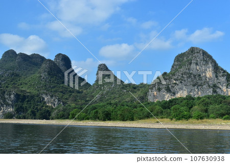 A world heritage site in Guilin, China: Landscape paintings seen on the Li River A world heritage site in Guilin, China: Landscape paintings seen on the Li River 107630938