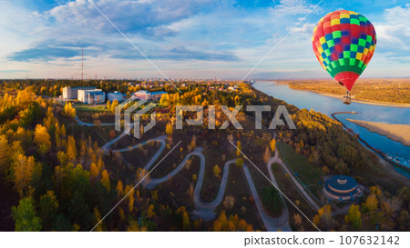 Aerial top vew of winding road in the city Aerial top vew of winding road in the city 107632142
