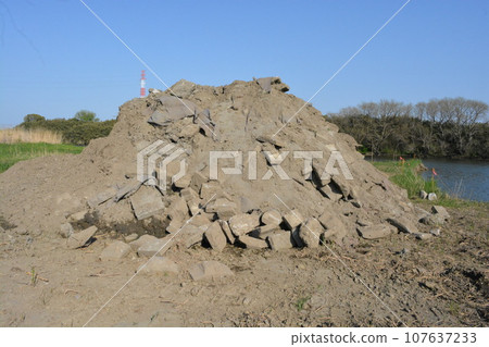Civil engineering site 107637233