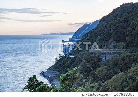 Niigata early morning Oyahirashi coast 107638393