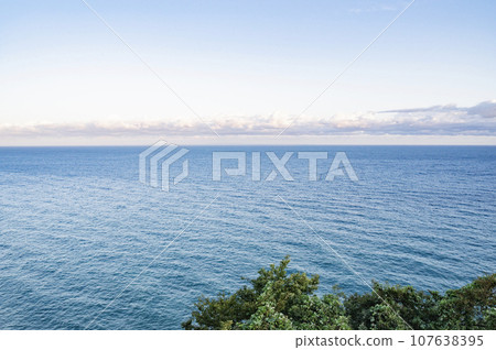 Early morning Sea of Japan 107638395