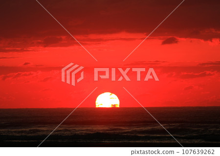 Asahi rising from the sea 107639262