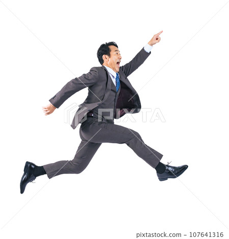 PNG中年商人指著遠方跳躍,剪紙背景透明 PNG中年商人指著遠方跳躍,剪紙背景透明 107641316