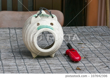 Pig mosquito coil case 107642306