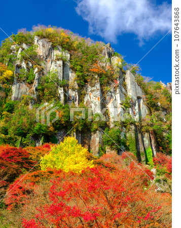 Oita Yabakei_Eight Views of Autumn Leaves at a Glance Oita Yabakei_Eight Views of Autumn Leaves at a Glance 107643868