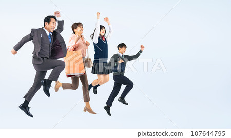 跳躍的家庭(剪貼畫 PNG 也有售!請參閱作者簡介) 跳躍的家庭(剪貼畫 PNG 也有售!請參閱作者簡介) 107644795