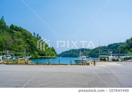 夏季的九十九灣及其魷魚產業和風景優美的海灣 | 能登半島形象 | 能登形象 | 石川縣能登町 夏季的九十九灣及其魷魚產業和風景優美的海灣 | 能登半島形象 | 能登形象 | 石川縣能登町 107645490