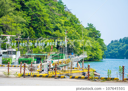 Kujuku Bay in summer with its squid industry and scenic cove | Noto Peninsula image | Noto image | Noto Town, Ishikawa Prefecture Kujuku Bay in summer with its squid industry and scenic cove | Noto Peninsula image | Noto image | Noto Town, Ishikawa Prefecture 107645501