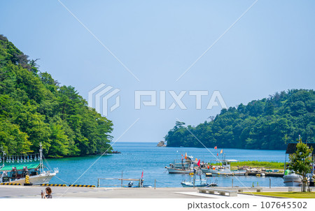 Kujuku Bay in summer with its squid industry and scenic cove | Noto Peninsula image | Noto image | Noto Town, Ishikawa Prefecture Kujuku Bay in summer with its squid industry and scenic cove | Noto Peninsula image | Noto image | Noto Town, Ishikawa Prefecture 107645502
