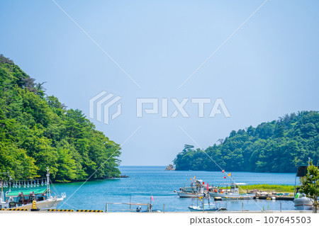 夏季的九十九灣及其魷魚產業和風景優美的海灣 | 能登半島形象 | 能登形象 | 石川縣能登町 107645503