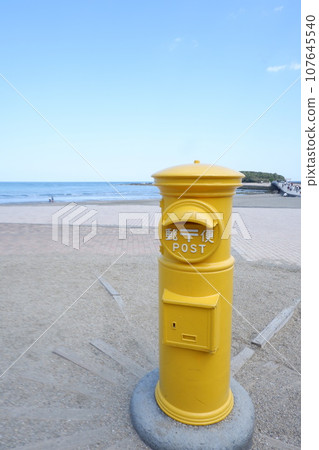 blue sky and yellow mailbox blue sky and yellow mailbox 107645540