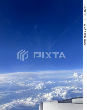 Cloud seen from an airplane 107646965