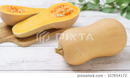 黃油堅果南瓜 107654172