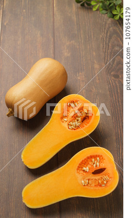 黃油堅果南瓜 107654179