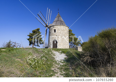 Montfuron Windmill (Moulin Saint-Elzear de Montfuron) in Provence, Alpes-de-Haute-Provence, France Montfuron Windmill (Moulin Saint-Elzear de Montfuron) in Provence, Alpes-de-Haute-Provence, France 107655260