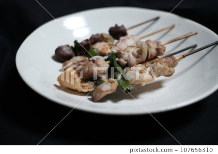 Yakitori  107656310