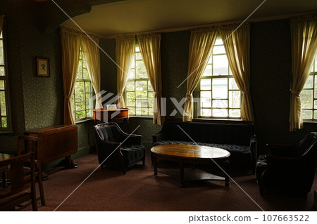 西式建築客廳舊室內形象 107663522