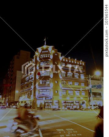 night forest department store 107665544