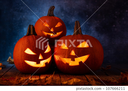 Halloween pumpkins 107666211