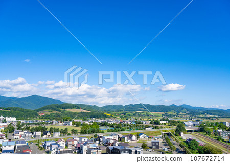 北海道富良野市的城市景觀 北海道富良野市的城市景觀 107672714