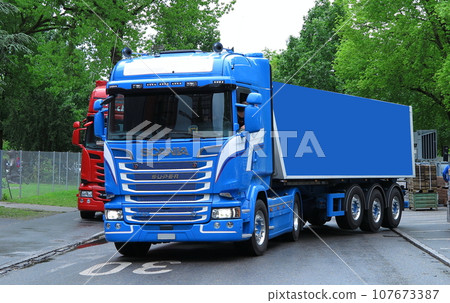 歐洲自卸床拖車 歐洲自卸床拖車 107673387
