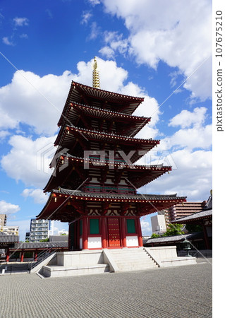 四天王寺的五層寶塔 四天王寺的五層寶塔 107675210