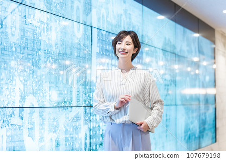Business woman Business woman 107679198