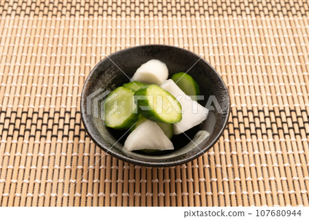 pickled cucumber and turnip 107680944