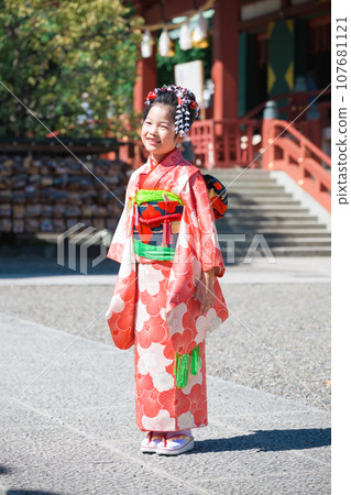 Shichigosan 7 year old kimono Shichigosan 7 year old kimono 107681121